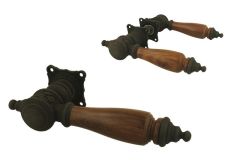 Deurklink kasteel gietijzer teak inclusief rozetten.